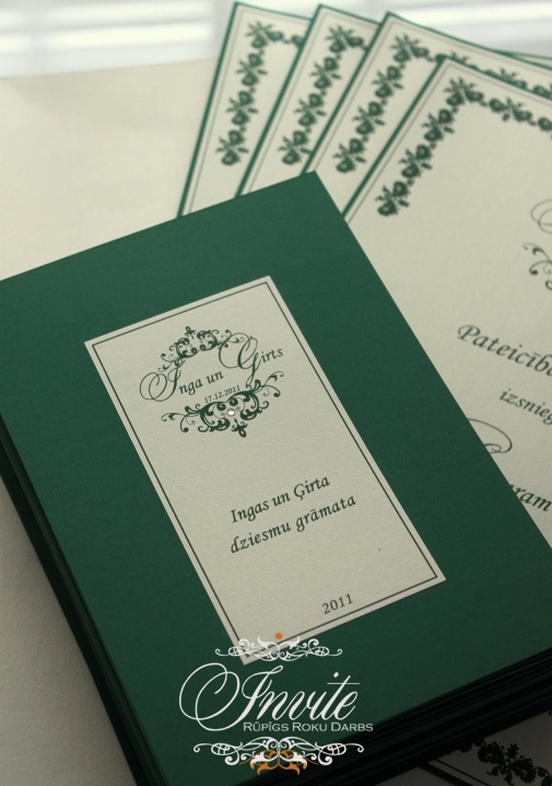 CITAS SMUKLIETIŅAS mistletoe song book covers 210x300 christmas green